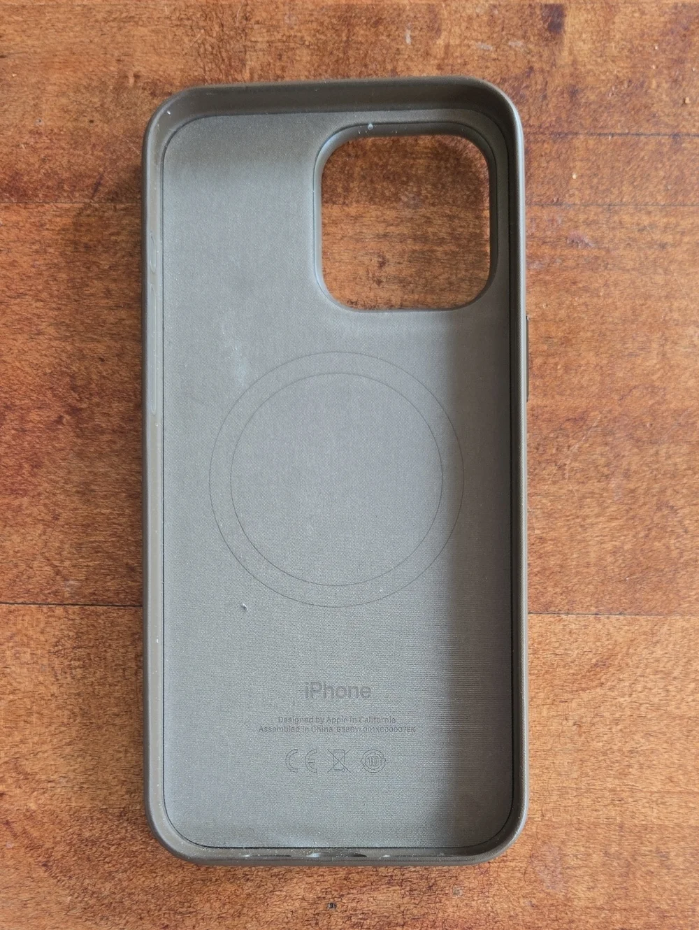 Apple taupeish grayish